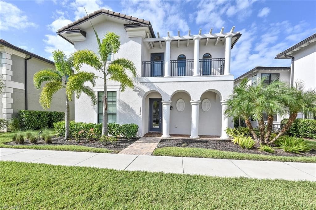 1326 Kendari TER NAPLES, FL 34113