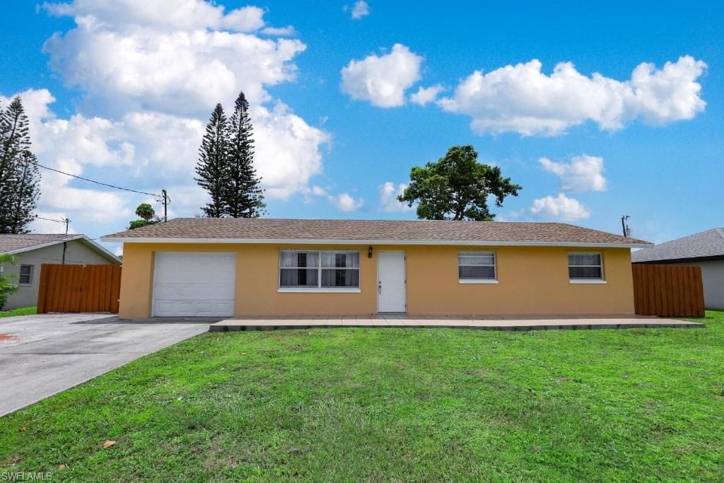 229 7th PL CAPE CORAL, FL 33990