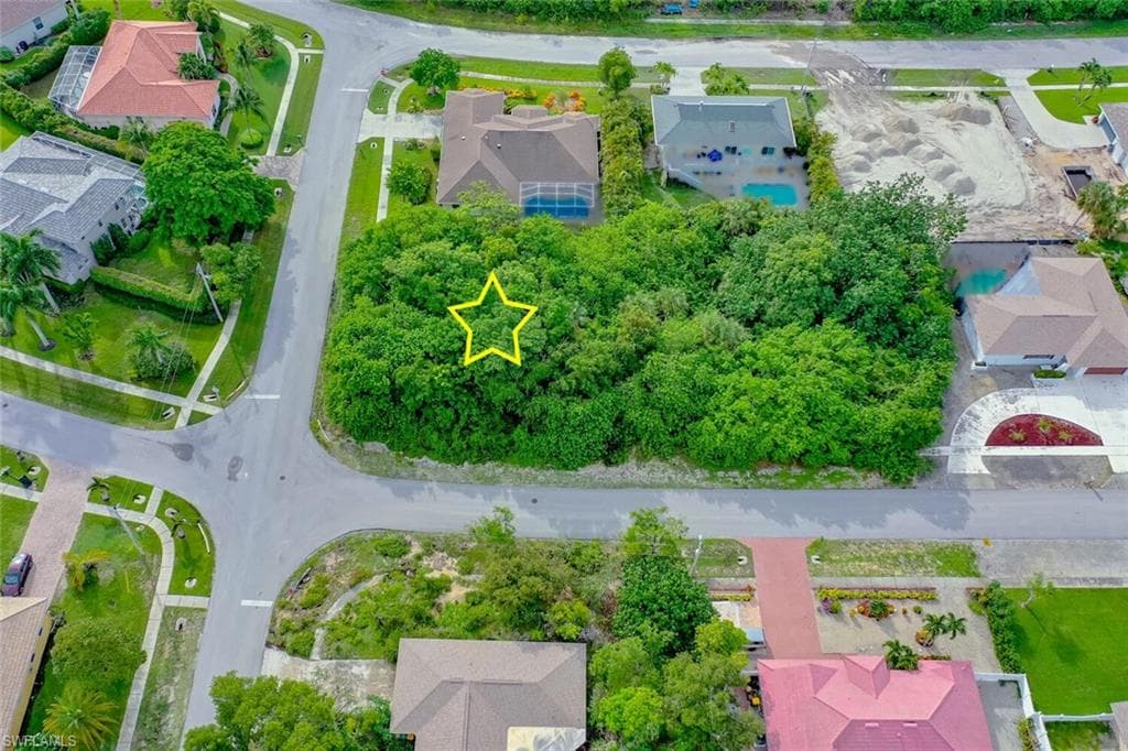 1821 Hawaii CIR MARCO ISLAND, FL 34145