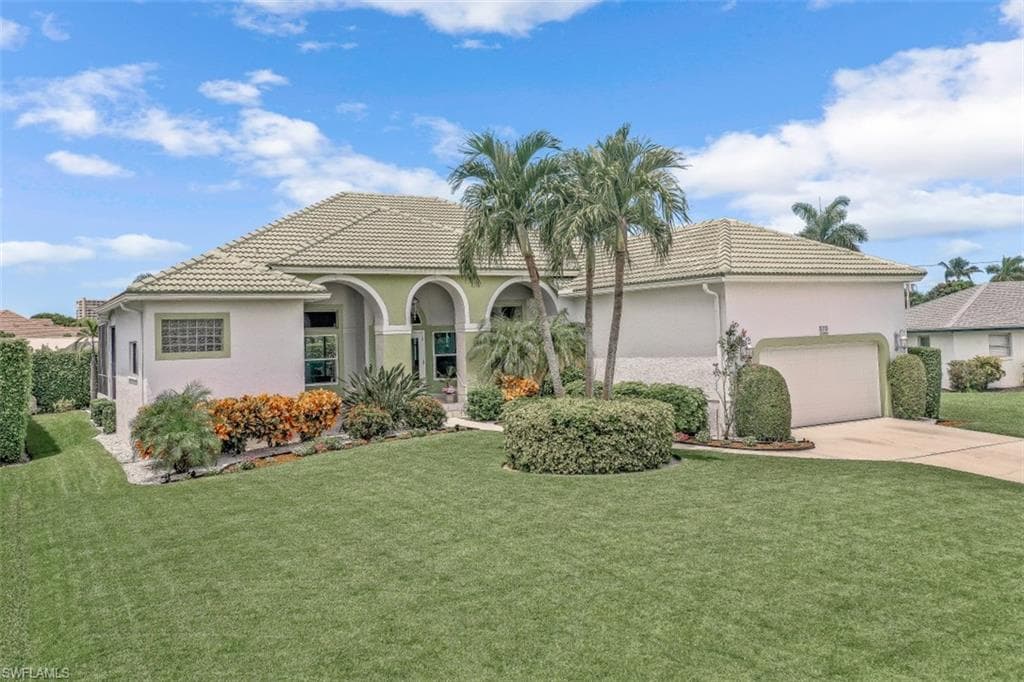 570 Elk CIR MARCO ISLAND, FL 34145