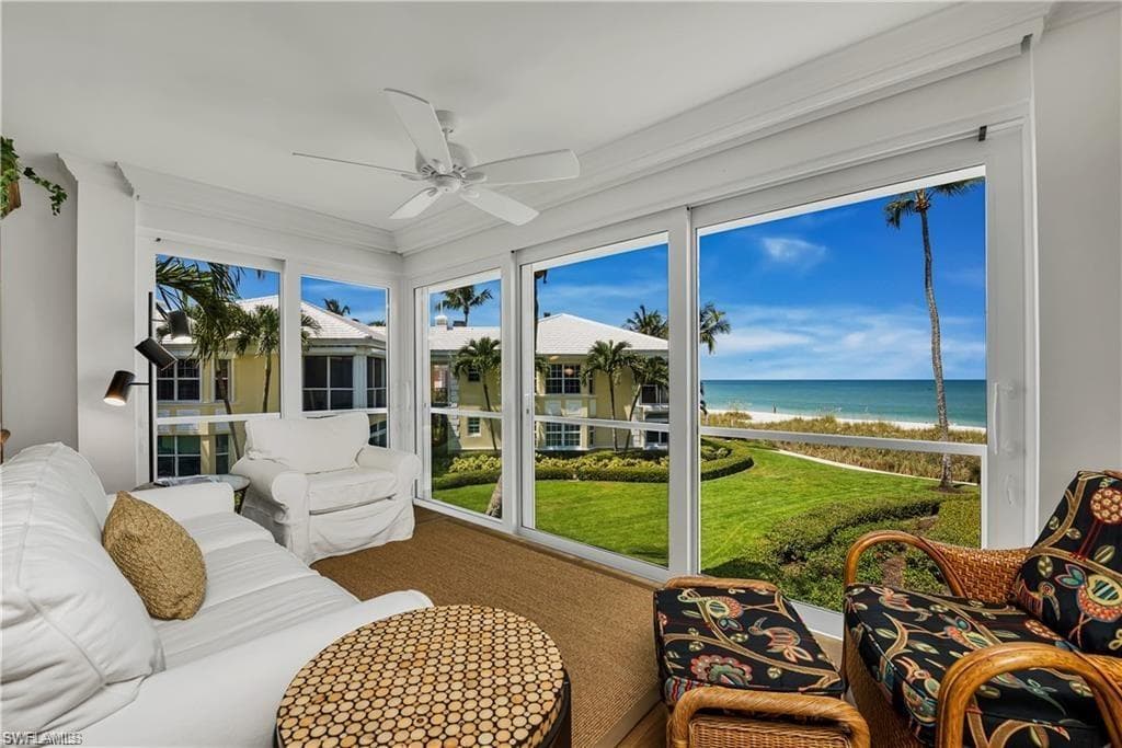 2601 Gulf Shore BLVD N 14 NAPLES, FL 34103