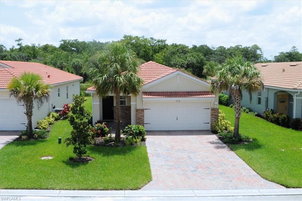 2136 Summersweet DR ALVA, FL 33920