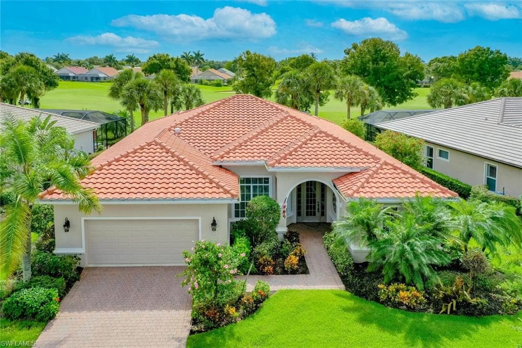 8728 Mustang Island CIR NAPLES, FL 34113