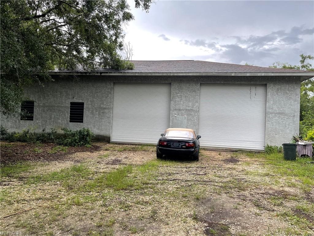 105 20th ST NE NAPLES, FL 34120