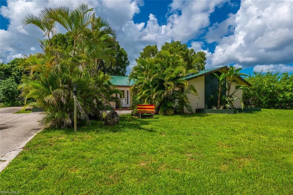 4920 Molokai DR NAPLES, FL 34112