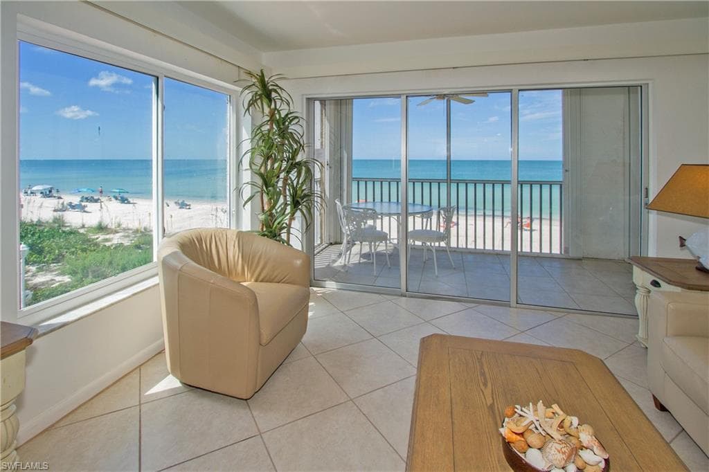 26000 Hickory BLVD 201 BONITA SPRINGS, FL 34134