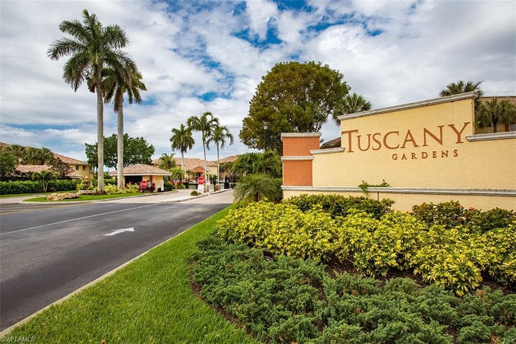 6400 Aragon WAY 303 FORT MYERS, FL 33966