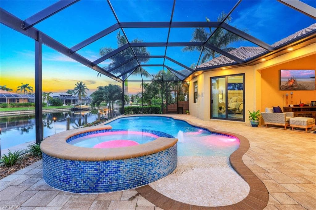 3327 SW 25th CT CAPE CORAL, FL 33914