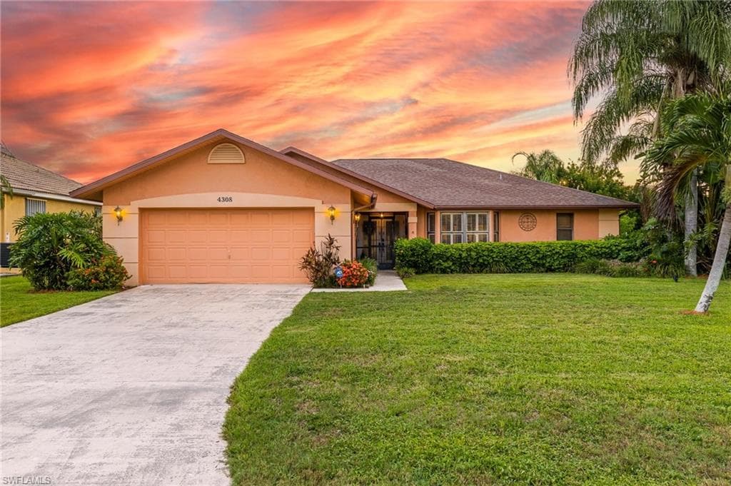 4308 SW 1st PL CAPE CORAL, FL 33914