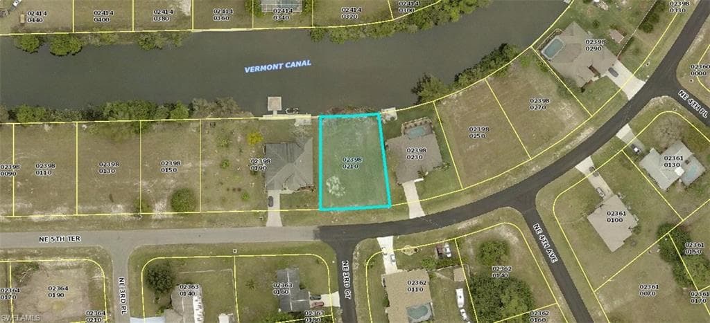 329 NE 5th TER CAPE CORAL, FL 33909
