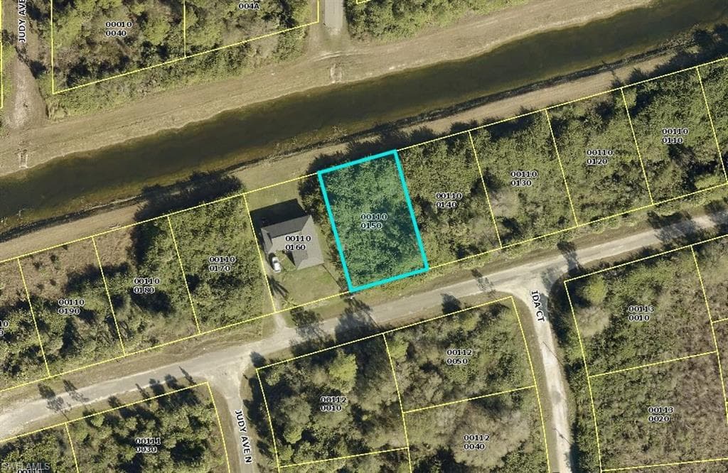 2910 28th ST W LEHIGH ACRES, FL 33971