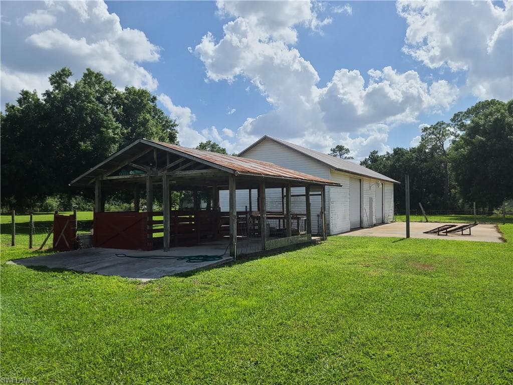 2950 Packinghouse RD ALVA, FL 33920