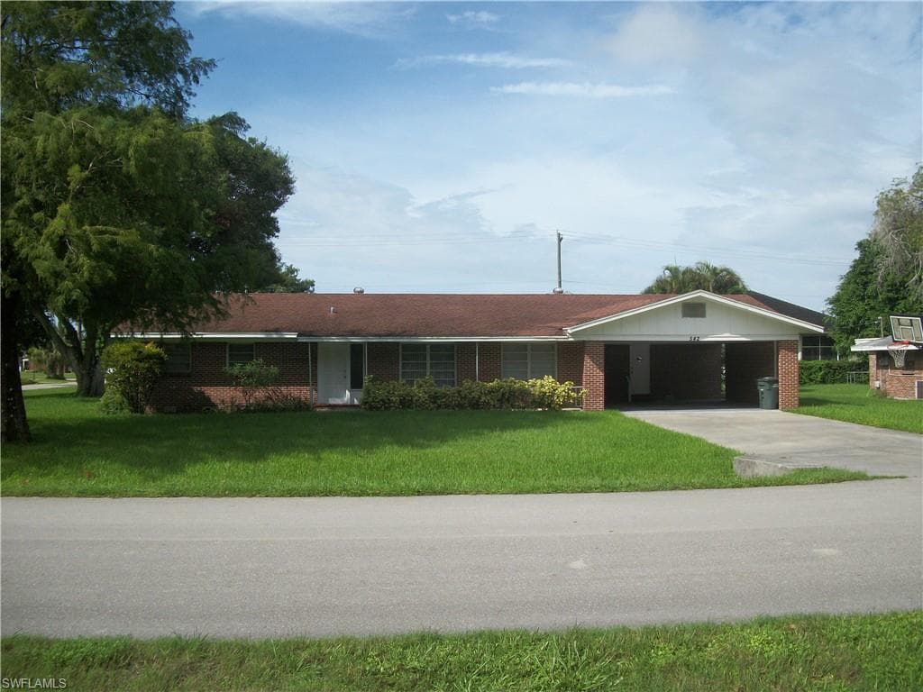 542 E Del Monte AVE CLEWISTON, FL 33440
