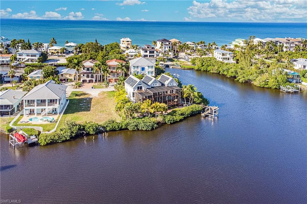 27701 Forester DR BONITA SPRINGS, FL 34134
