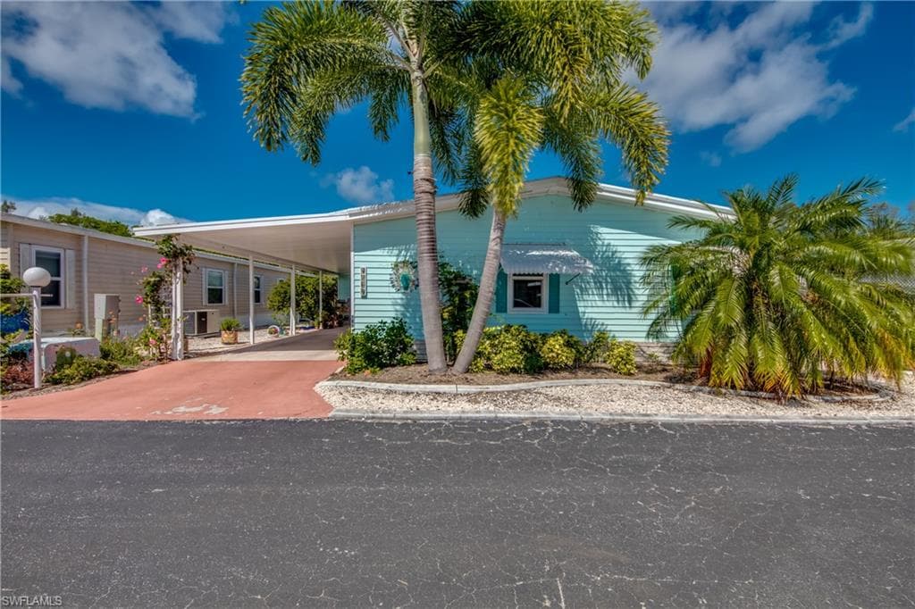 7264 Cobiac DR ST. JAMES CITY, FL 33956