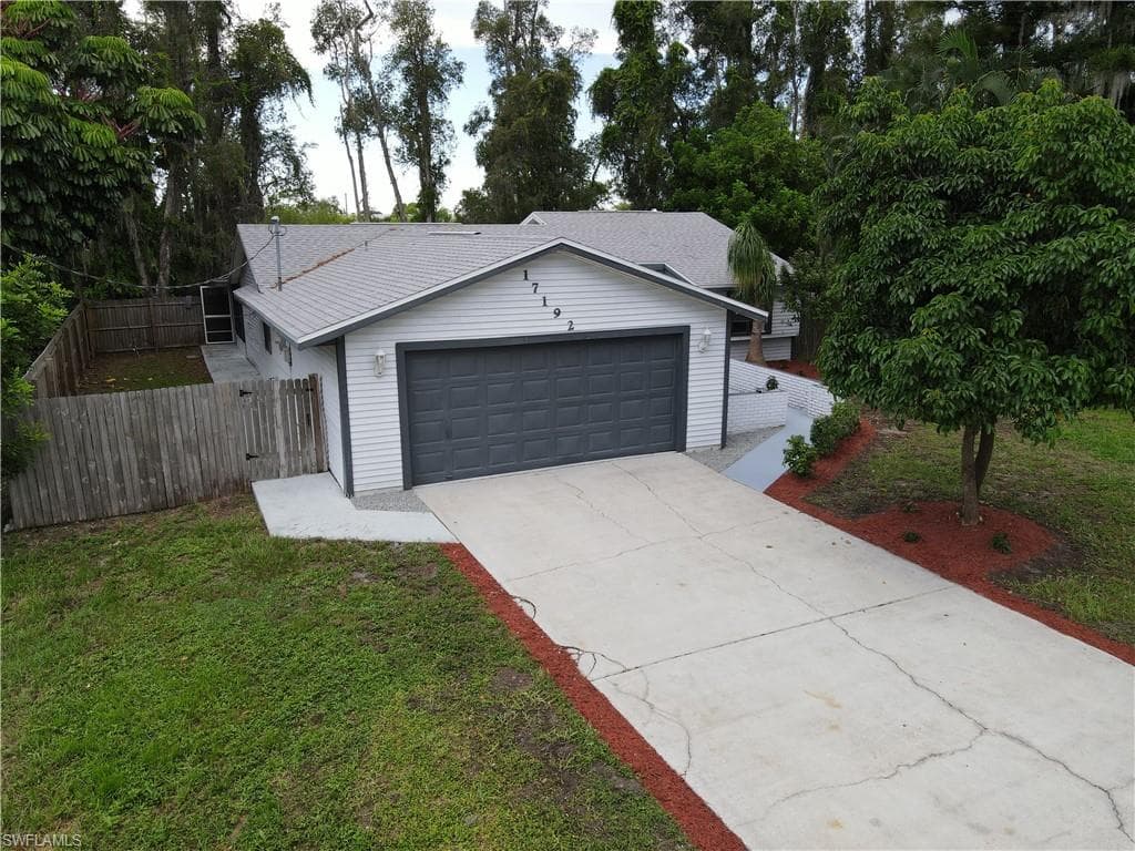 17192 Phlox DR FORT MYERS, FL 33967