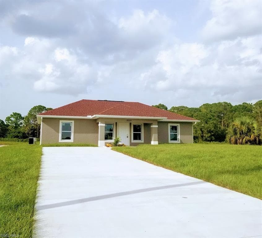 8029 Melody CIR LABELLE, FL 33935