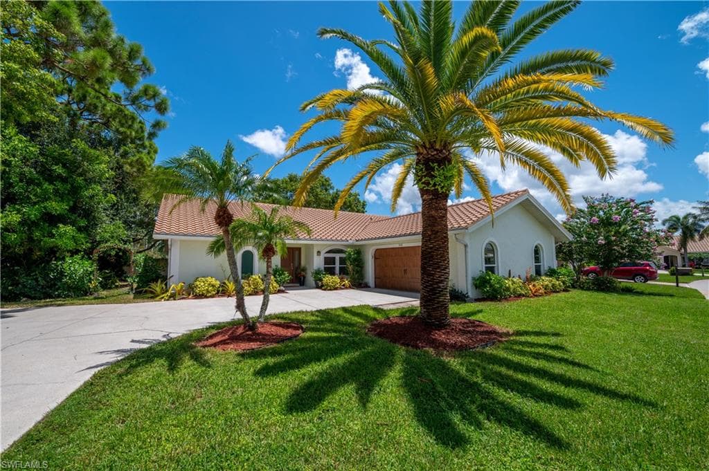 5146 Kristin CT NAPLES, FL 34105