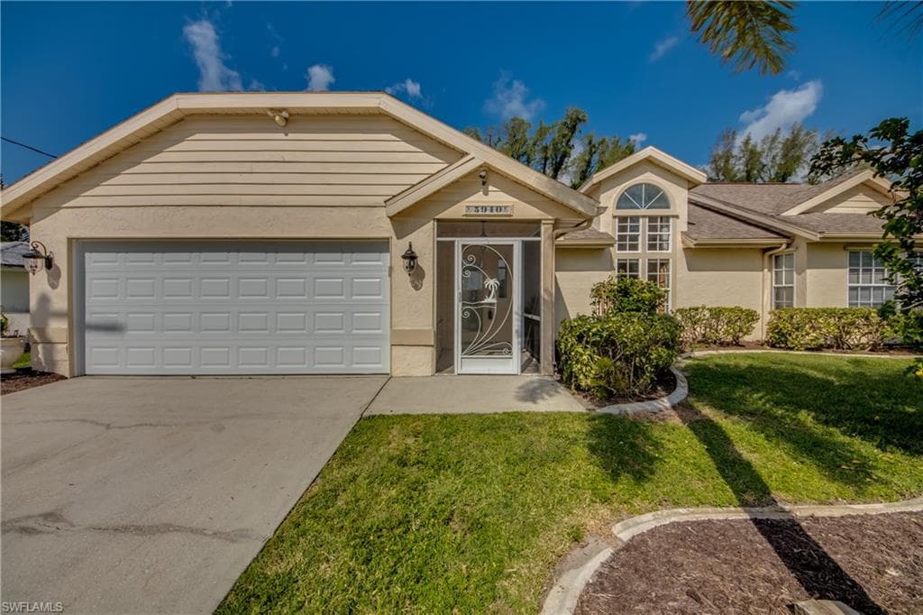 5940 SW 1st CT CAPE CORAL, FL 33914