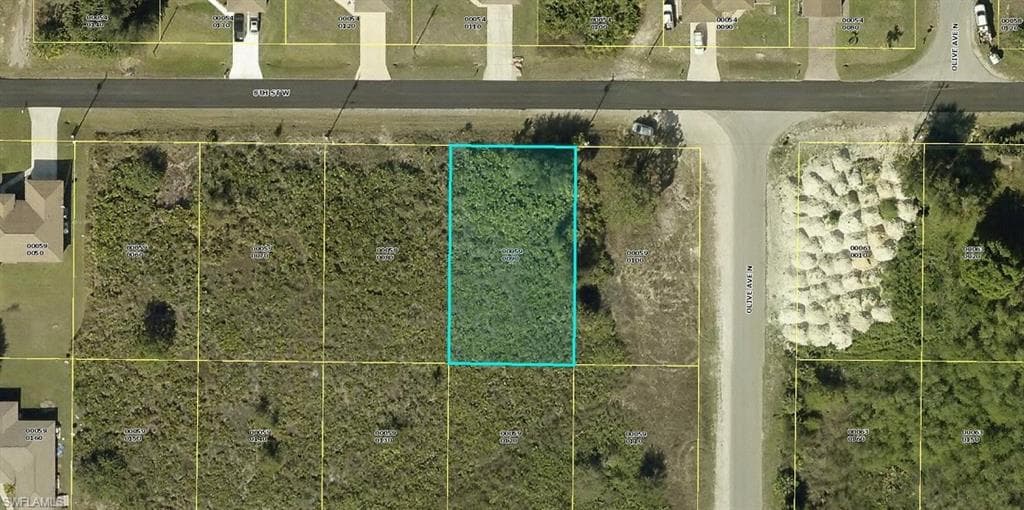 3205 8th ST W LEHIGH ACRES, FL 33971