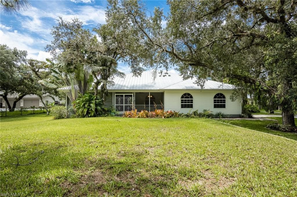 17250 Frank RD ALVA, FL 33920