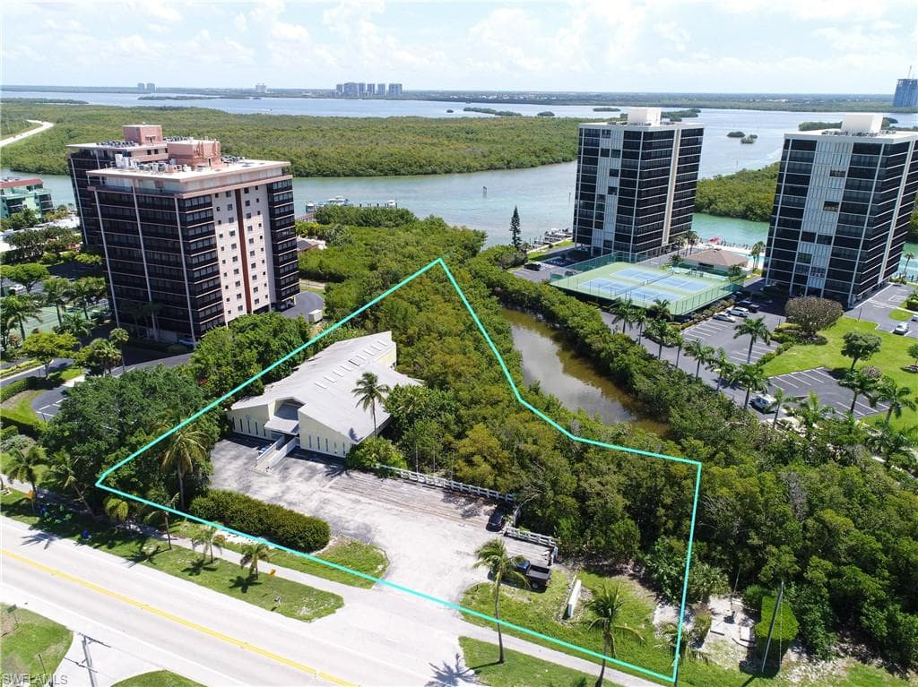 26201 Hickory BLVD BONITA SPRINGS, FL 34134