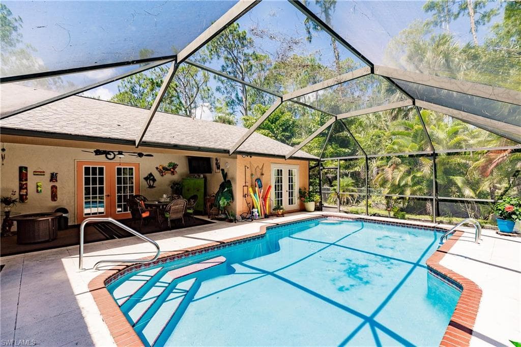 6071 English Oaks LN NAPLES, FL 34119