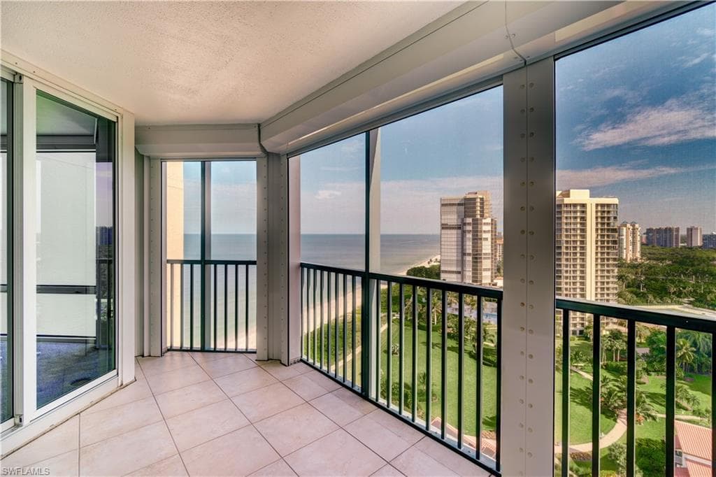 4651 Gulf Shore BLVD N 1706 NAPLES, FL 34103