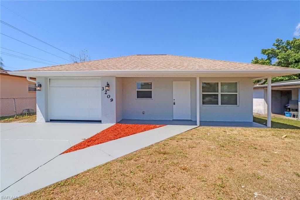 3209 South ST FORT MYERS, FL 33916