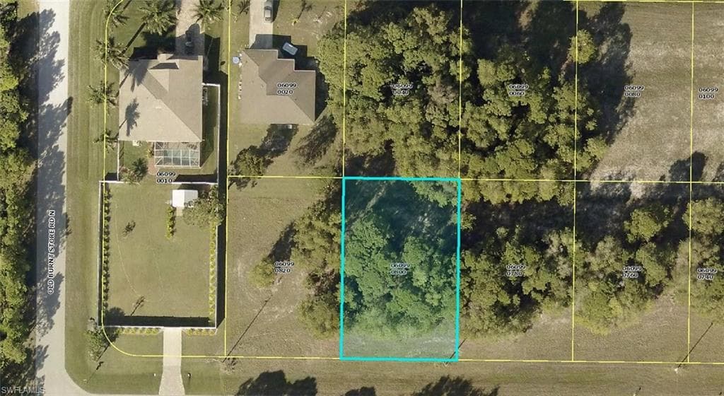 3933 NW 46th ST CAPE CORAL, FL 33993