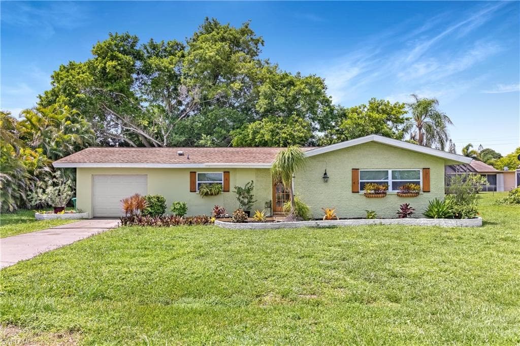 244 SE 45th ST CAPE CORAL, FL 33904