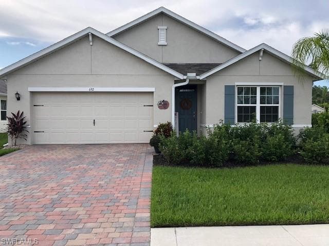 692 Hadley ST E NAPLES, FL 34104