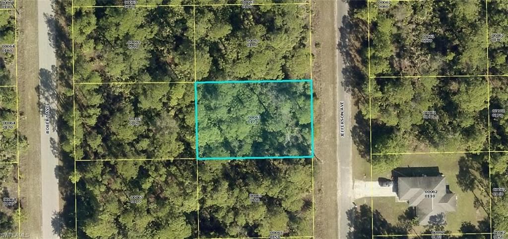 2007 Jefferson AVE ALVA, FL 33920