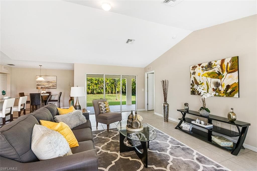 428 NW 13th TER CAPE CORAL, FL 33993