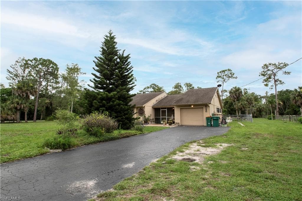 6240 Dogwood WAY NAPLES, FL 34116