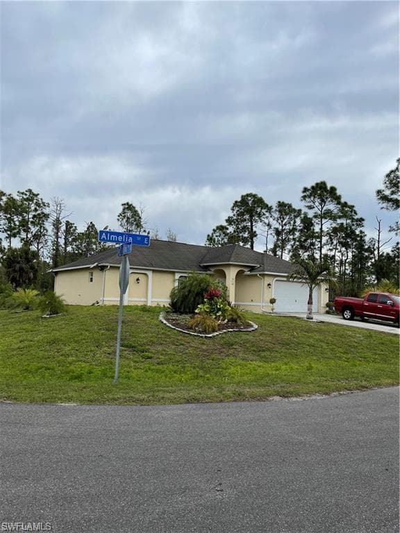 711 Almelia ST E LEHIGH ACRES, FL 33974