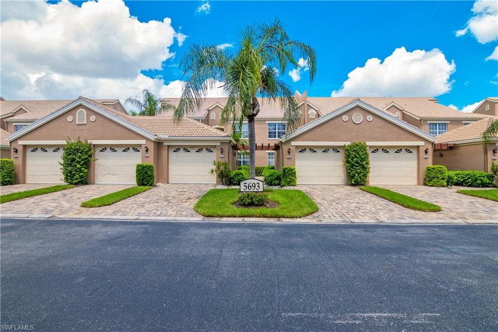 5693 Heron LN 506 NAPLES, FL 34110