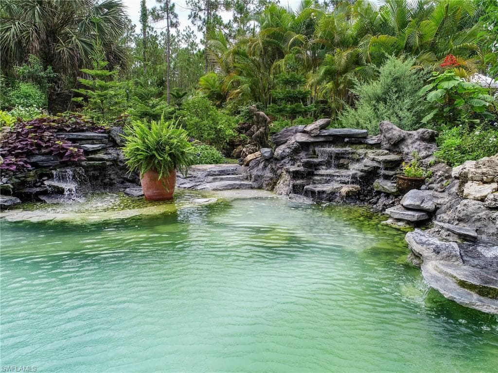 3210 5th AVE NW NAPLES, FL 34120