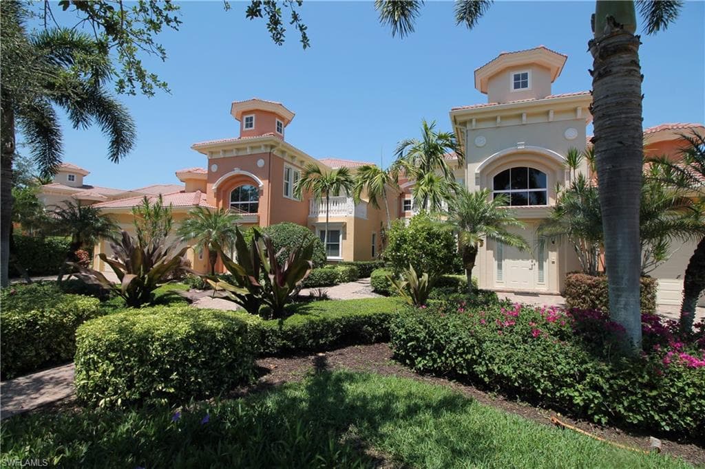 545 Avellino Isles CIR 29101 NAPLES, FL 34119