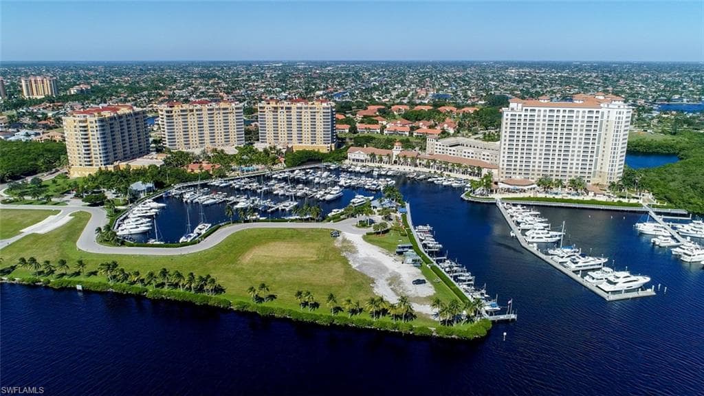 6021 Silver King BLVD 206 CAPE CORAL, FL 33914