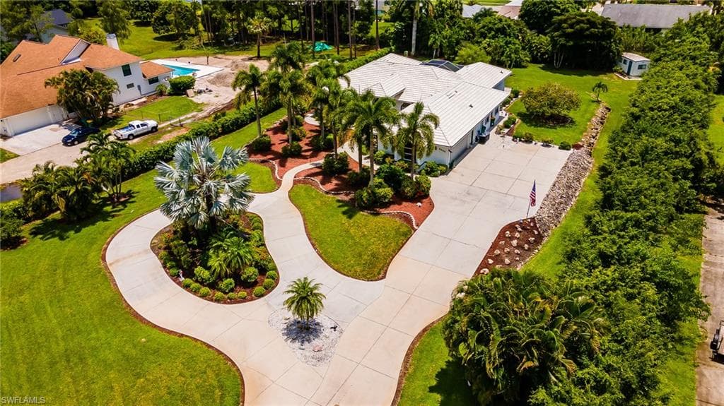 5555 Cynthia LN NAPLES, FL 34112