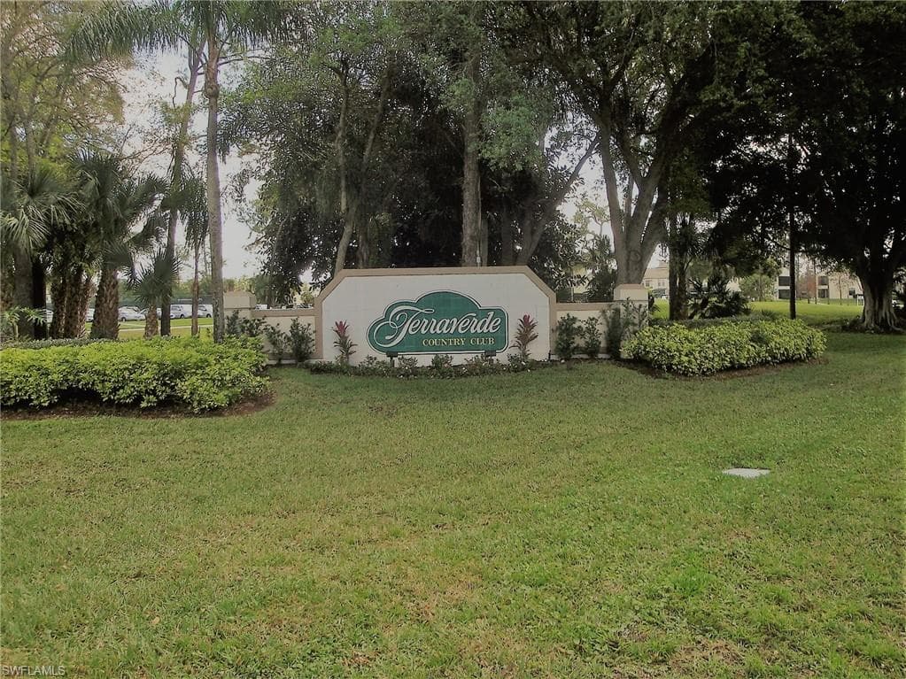17132 Ravens Roost 10 FORT MYERS, FL 33908