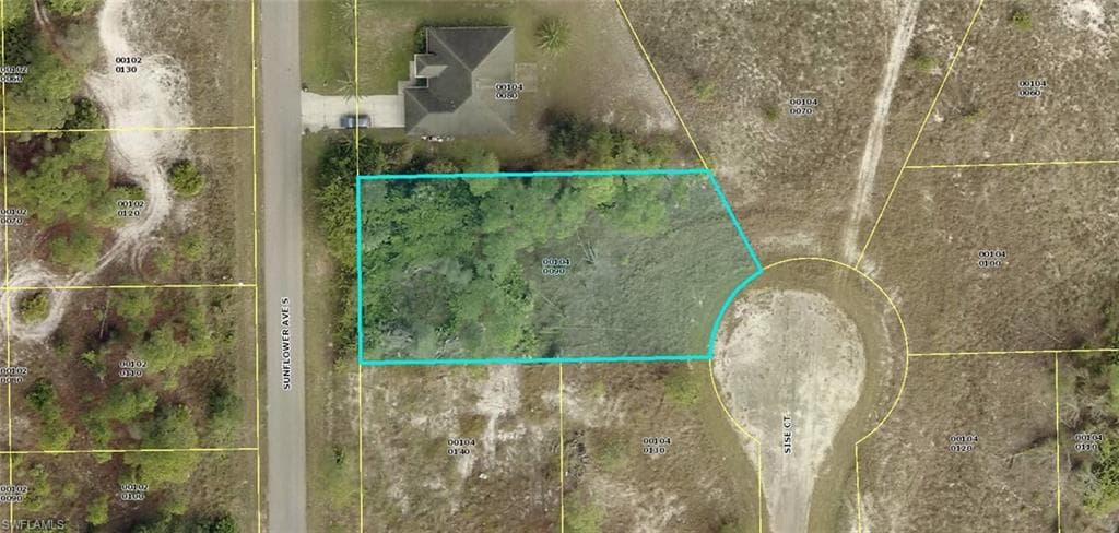 649 Sunflower AVE S LEHIGH ACRES, FL 33974