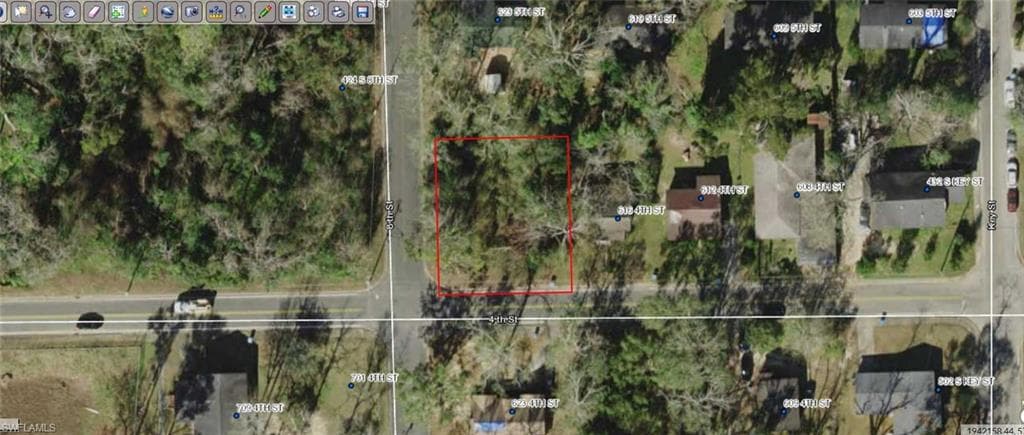 4th ST QUINCY, FL 32351