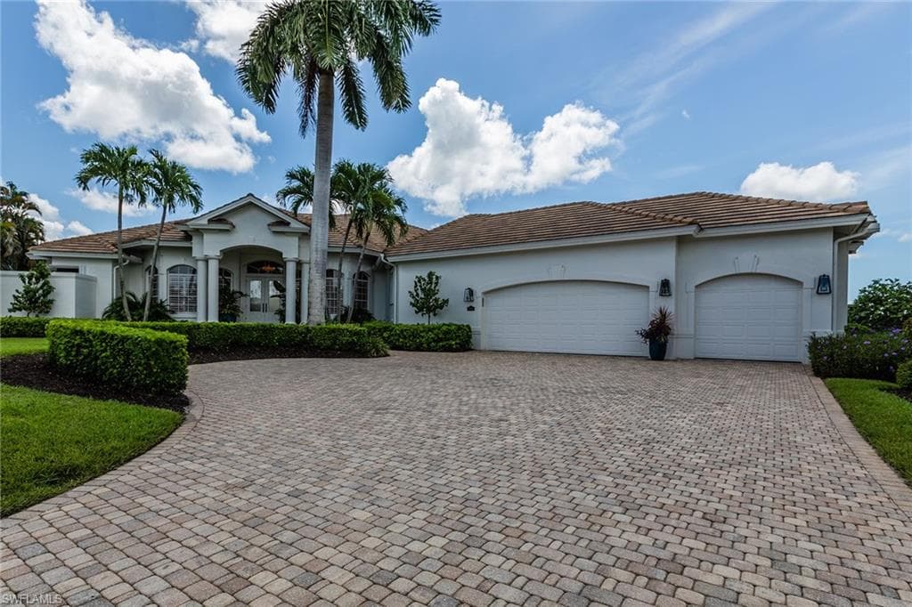 134 Dan River CT MARCO ISLAND, FL 34145