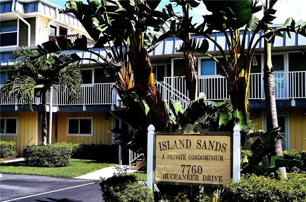 7760 Buccaneer DR C10 FORT MYERS BEACH, FL 33931