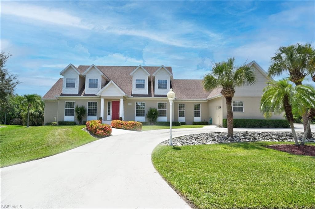 27070 Mora RD BONITA SPRINGS, FL 34135