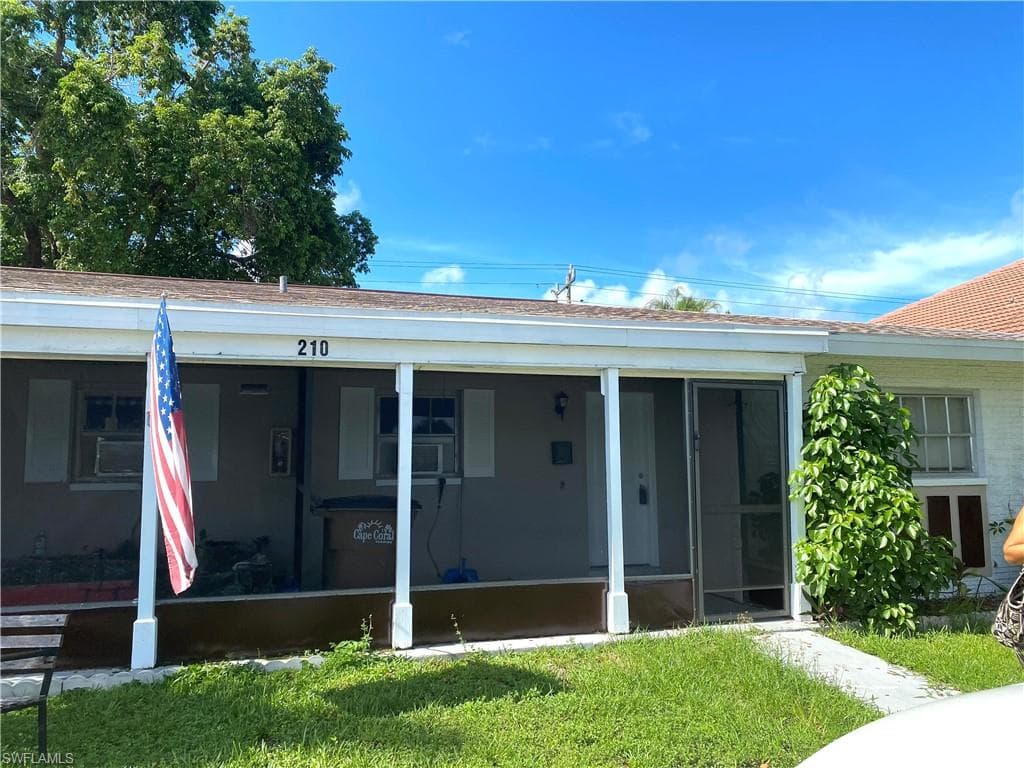 210 Cape Coral PKY W CAPE CORAL, FL 33914