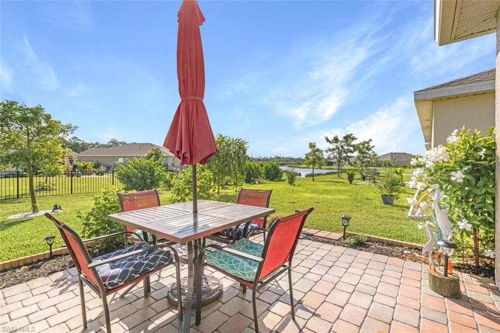 3307 Acapulco CIR CAPE CORAL, FL 33909