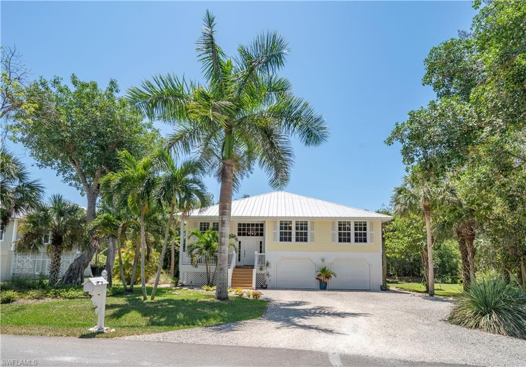 1886 Farm TRL SANIBEL, FL 33957